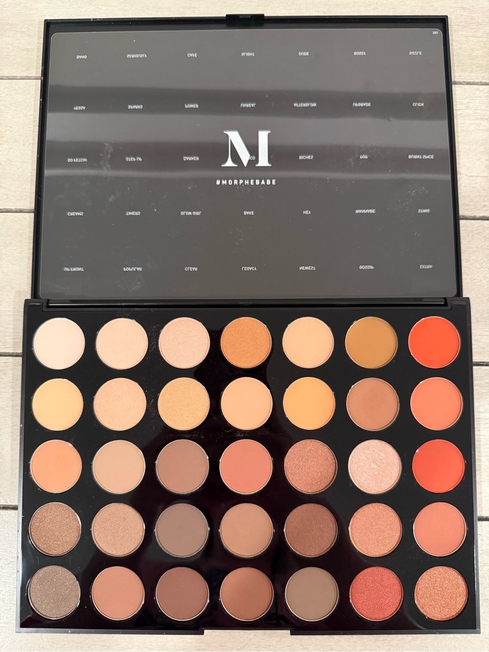 Morphe Warm Neutral & Orange Eyeshadow Palette